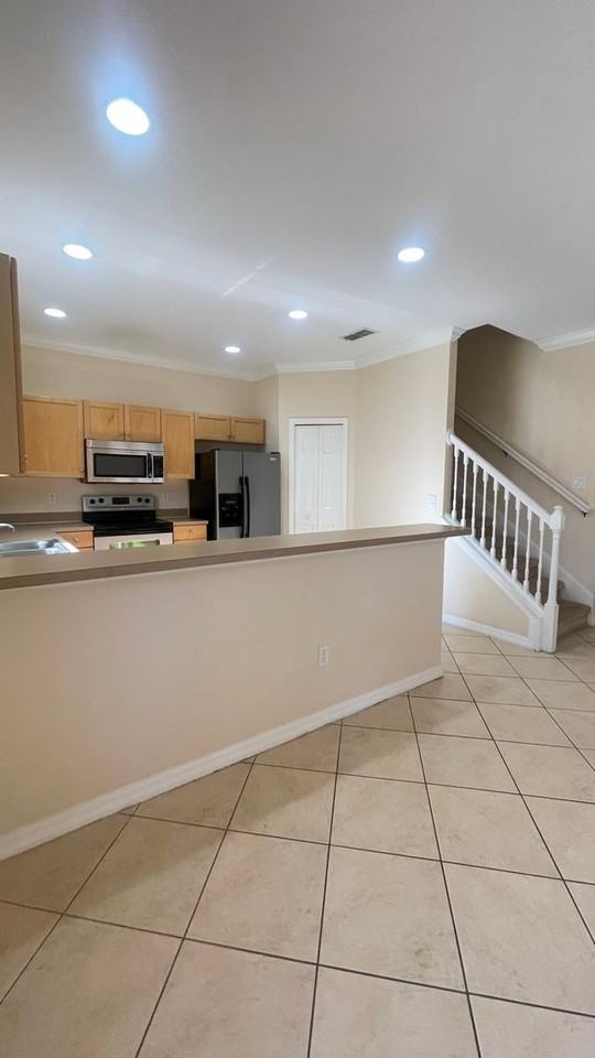 1307 Clove Dr - Photo 7 of 30