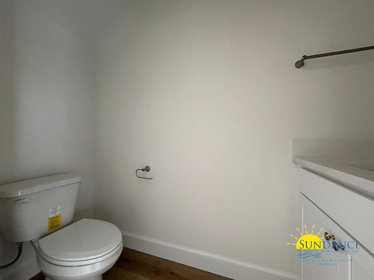 709 Woodlawn Ave Nw - Photo 5 of 19