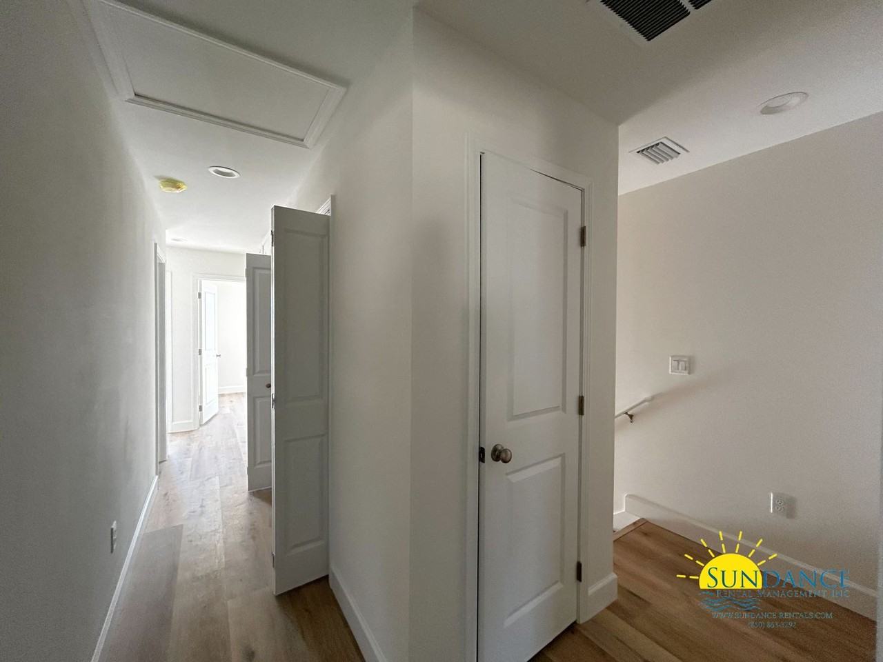 709 Woodlawn Ave Nw - Photo 7 of 19