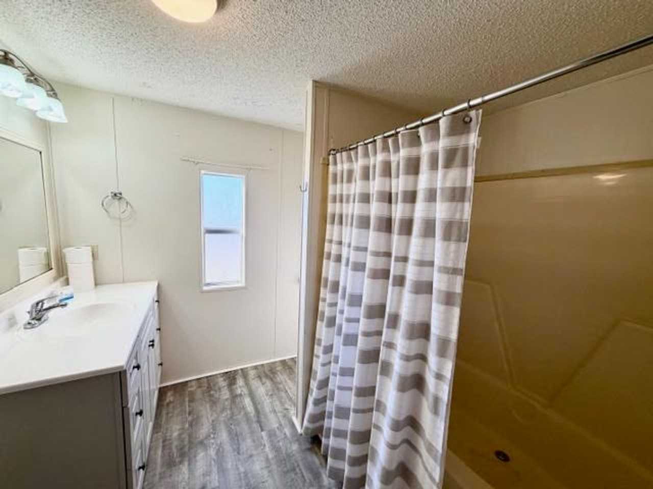 125 Burkhart Ln - Photo 7 of 10