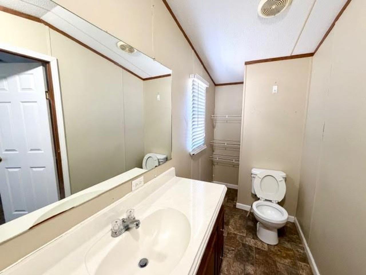 136 Burkhart Ln - Photo 7 of 12