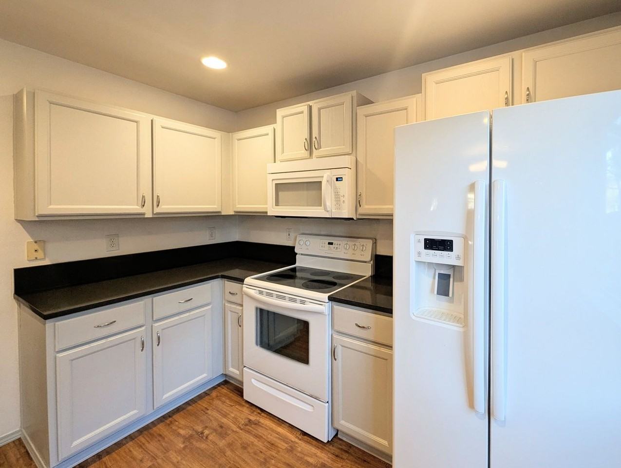 4910 147th Pl Se - Photo 6 of 24