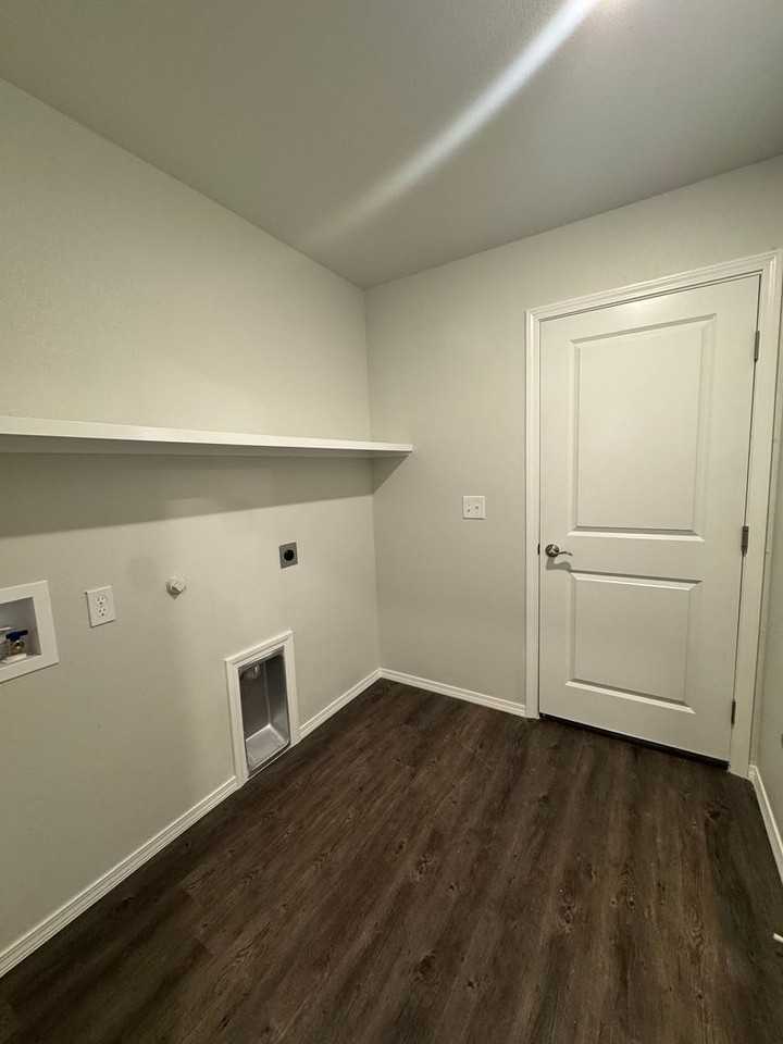 4205 Beacon Rd - Photo 7 of 15