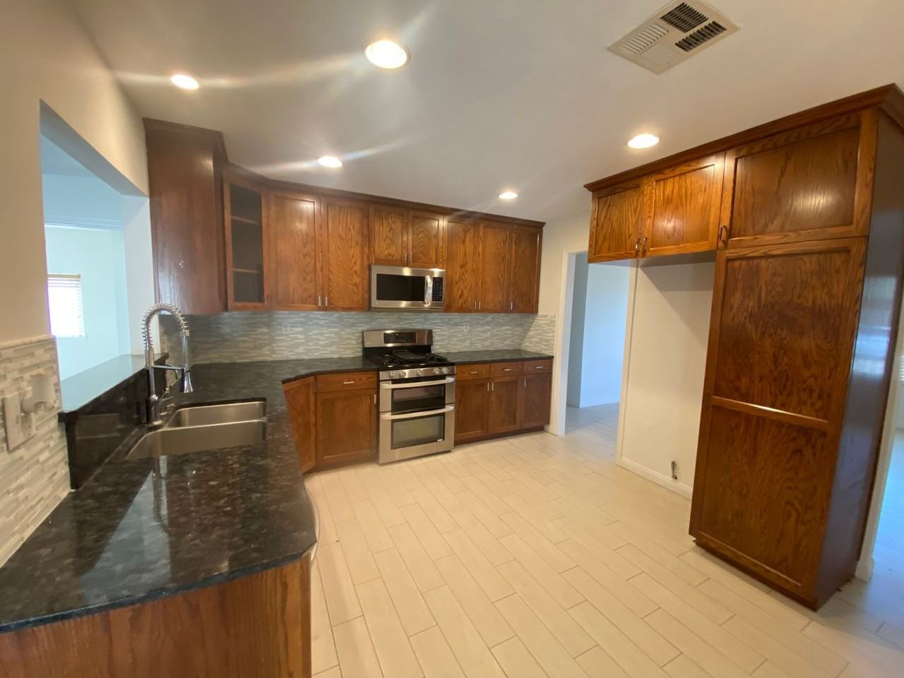 43100 18th St W - Photo 4 of 21