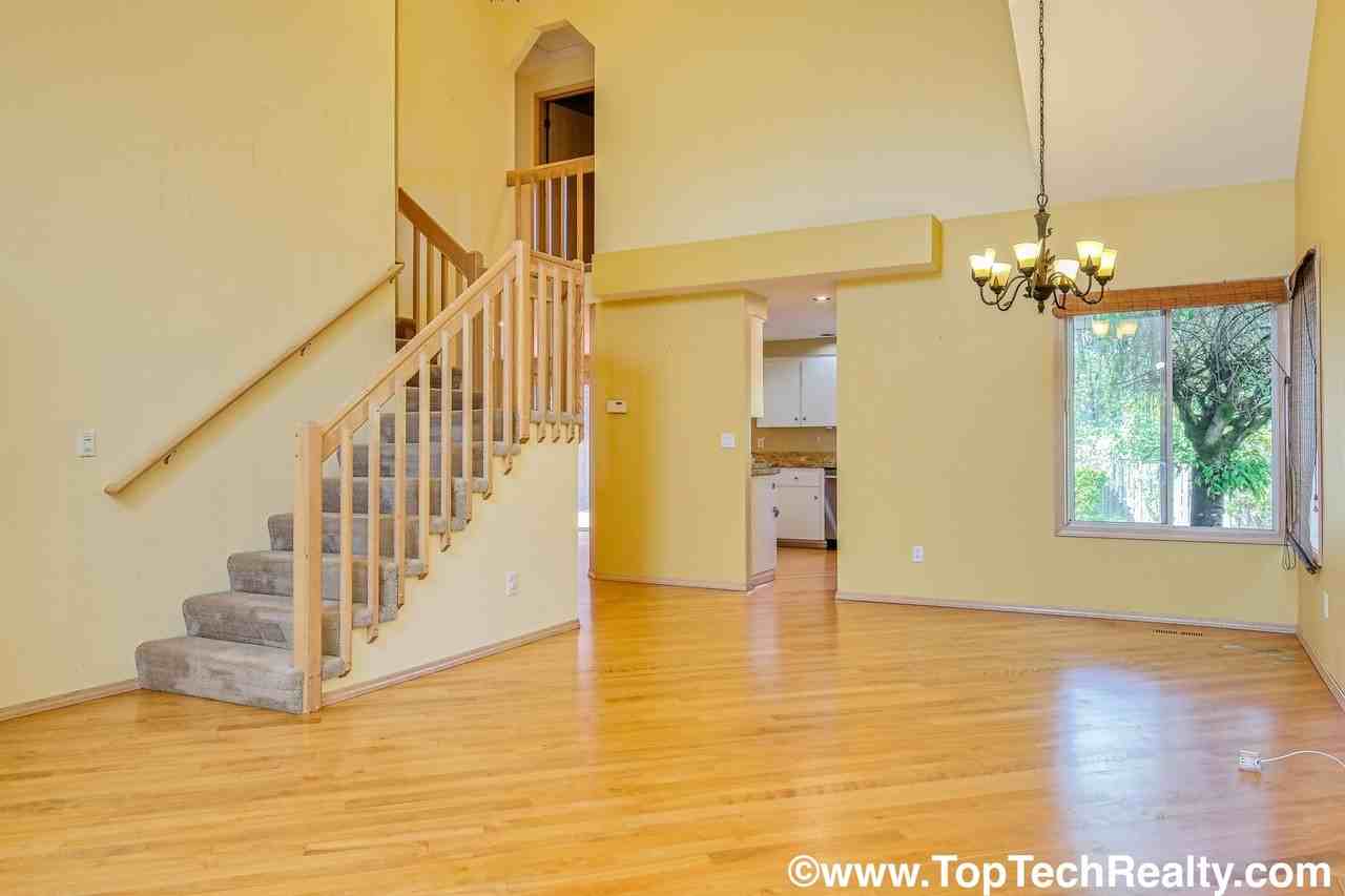 17923 Nw Sylvania Ln - Photo 3 of 24