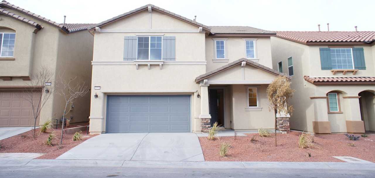 10720 Elfstrom Ave - Photo 2 of 15