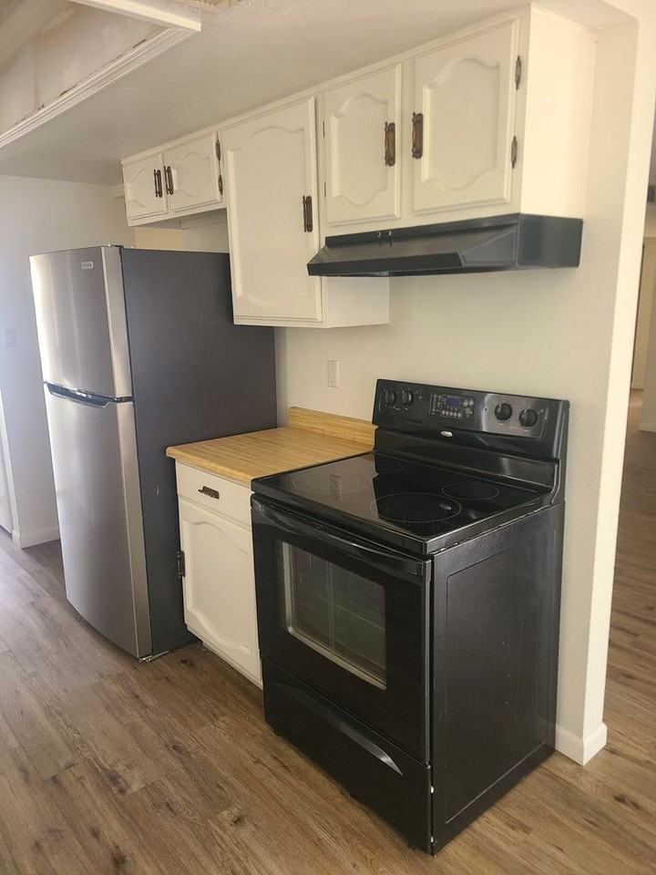 7601 Roberts St Ne - Photo 7 of 16