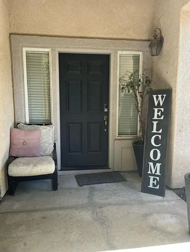 2638 Niverth Pl - Photo 3 of 19