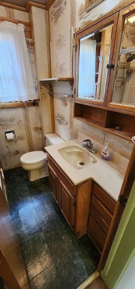 557 N 9th Ave - Photo 7 of 14