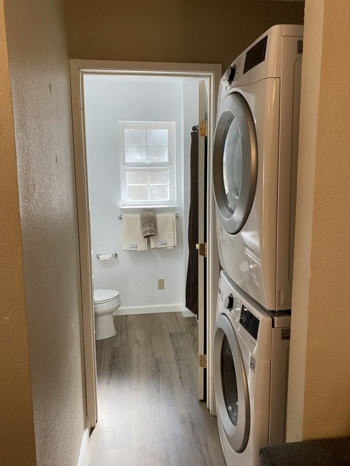 2990 Sunset Dr - Photo 7 of 8