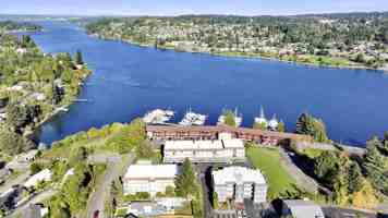 featured image of 1604 Naval Ave