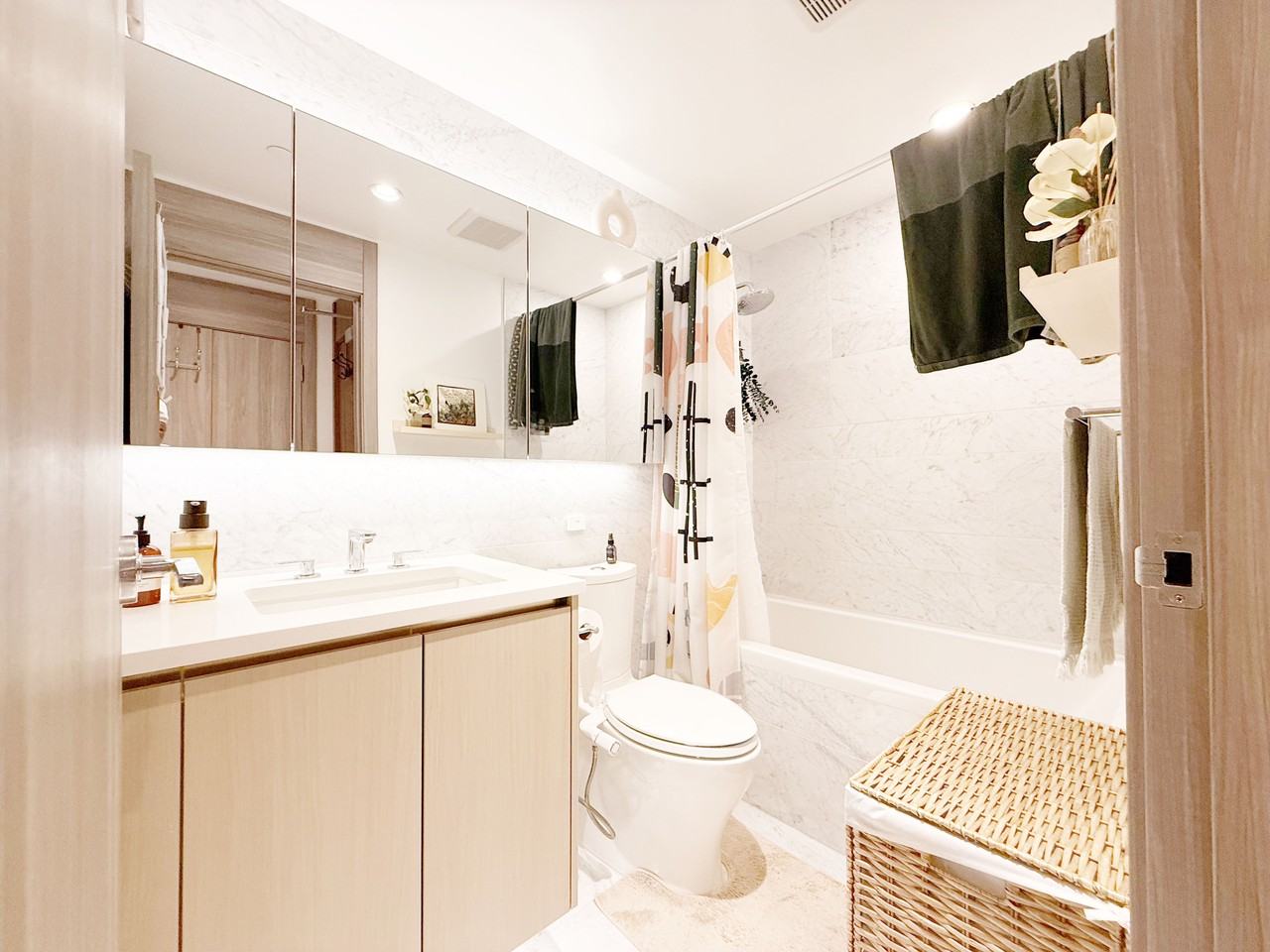 4730 Lougheed Highway - Photo 4 of 33