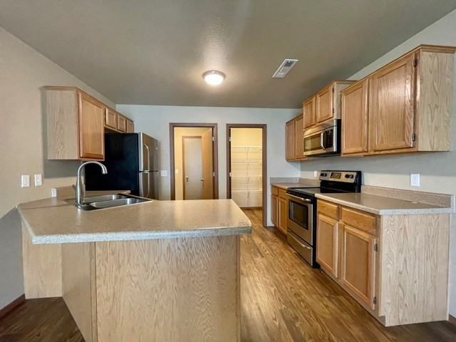 102 Foxglove St #102 - Photo 2 of 17