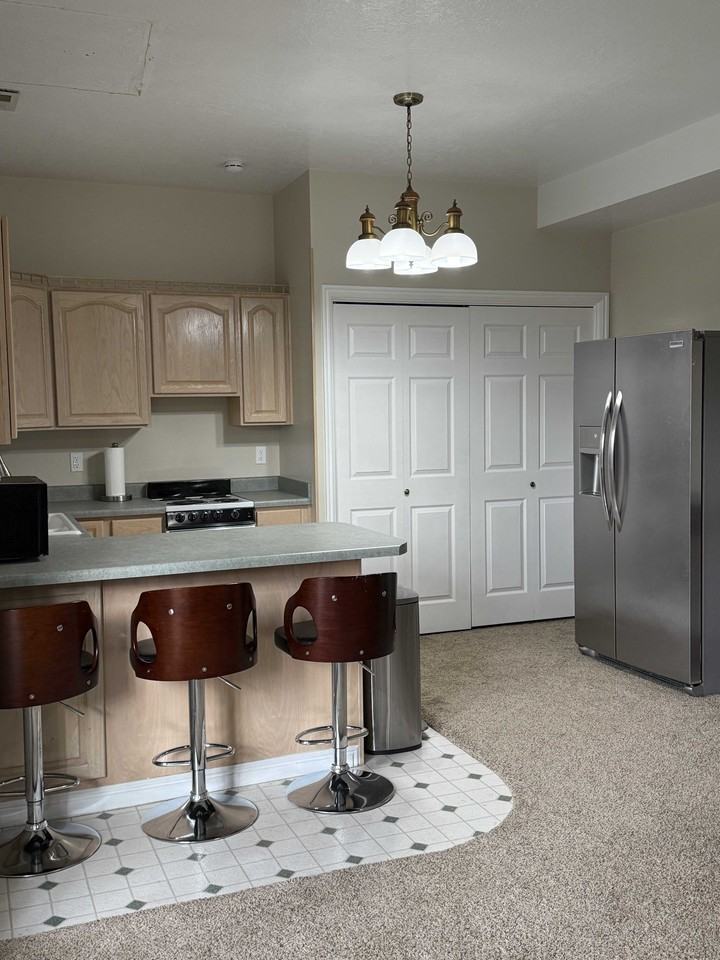 1540 James Dr #B - Photo 6 of 24