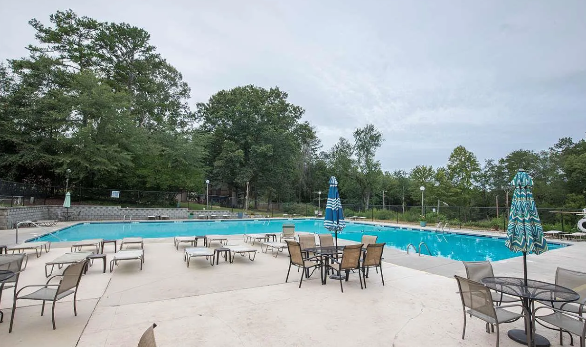 1600 Winding Way - Photo 5 of 14