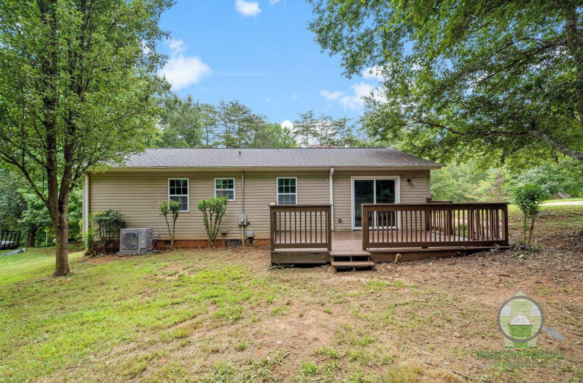 1600 Winding Way - Photo 2 of 14