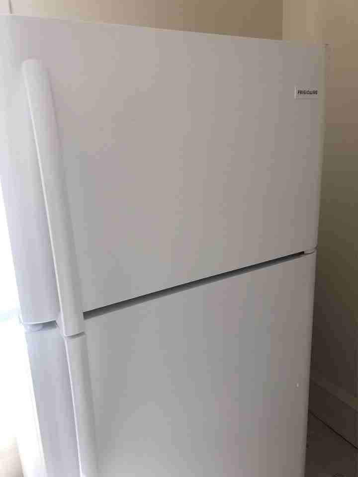 1119 College Ave - Photo 3 of 8