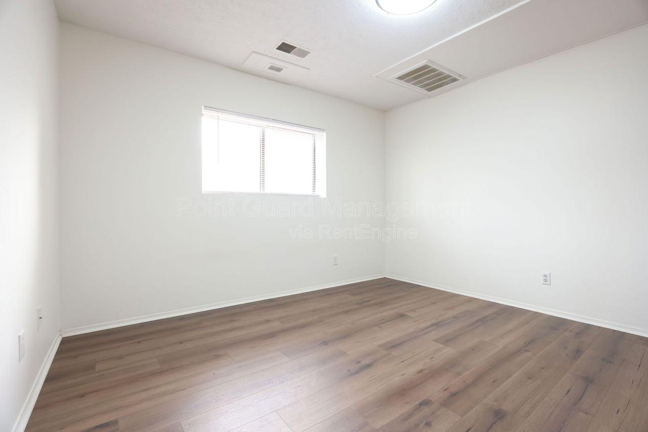 7114 Jones Cir #3 - Photo 6 of 17