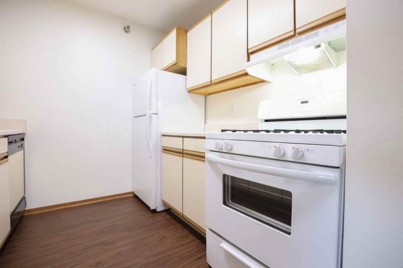 7116 Jones Cir #8 - Photo 3 of 20