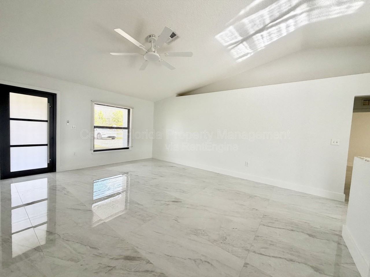 1909 Bayport Dr - Photo 3 of 21