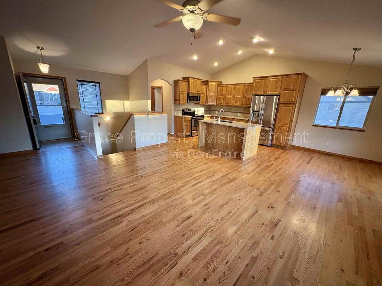 332 Telluride Dr - Photo 5 of 17