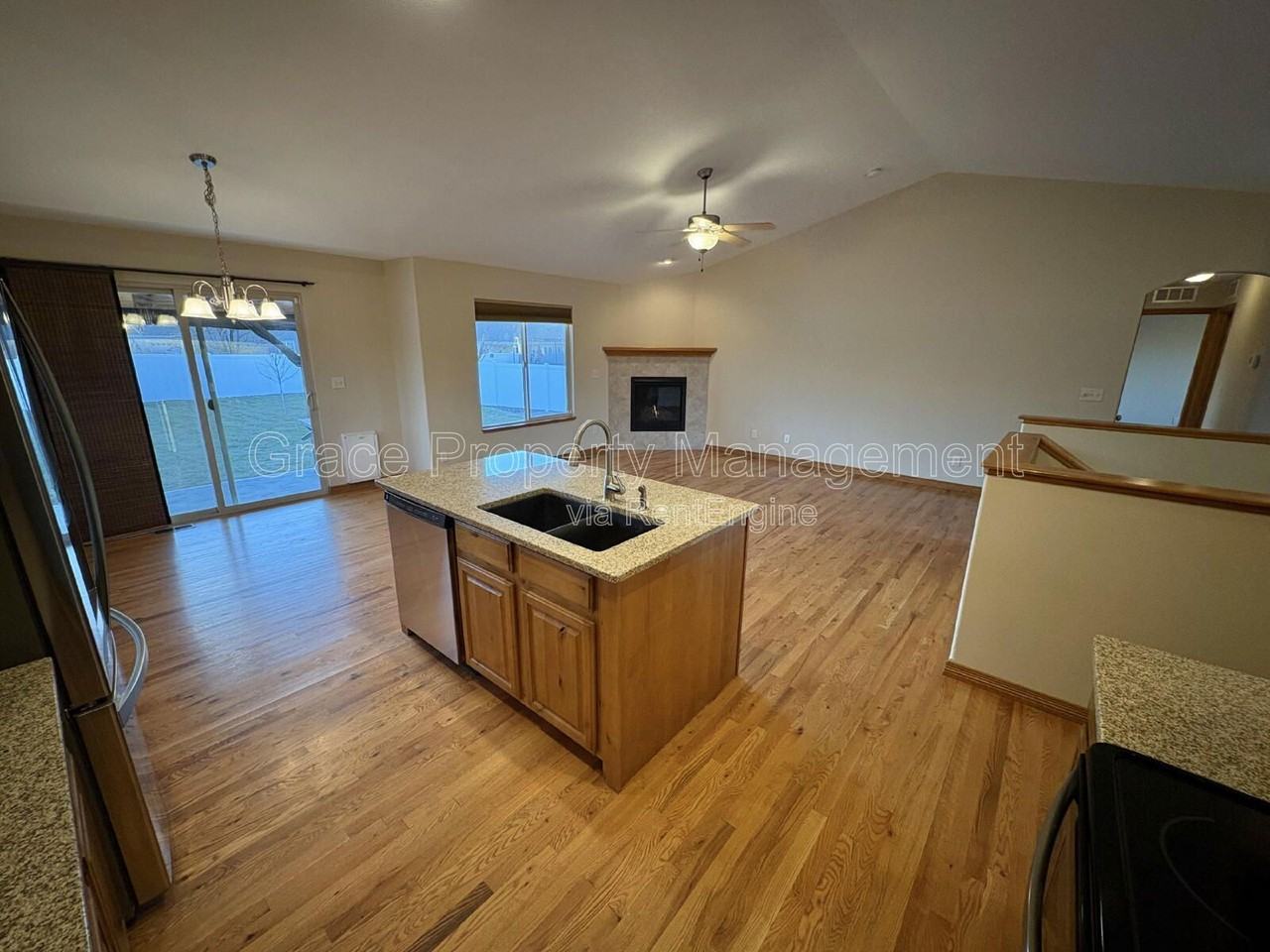 332 Telluride Dr - Photo 7 of 17