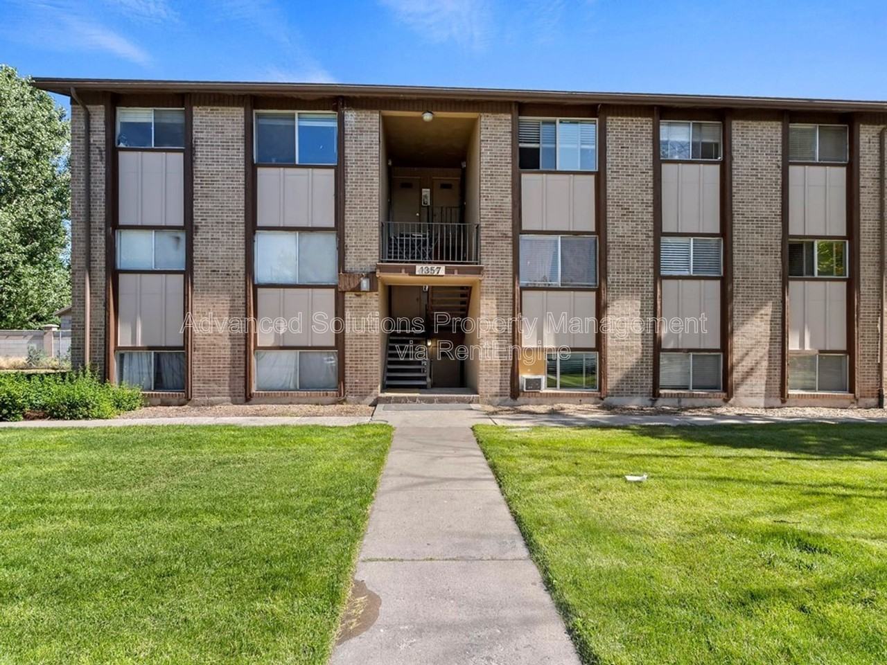 1351 N Redwood Rd #6 - Photo 2 of 24