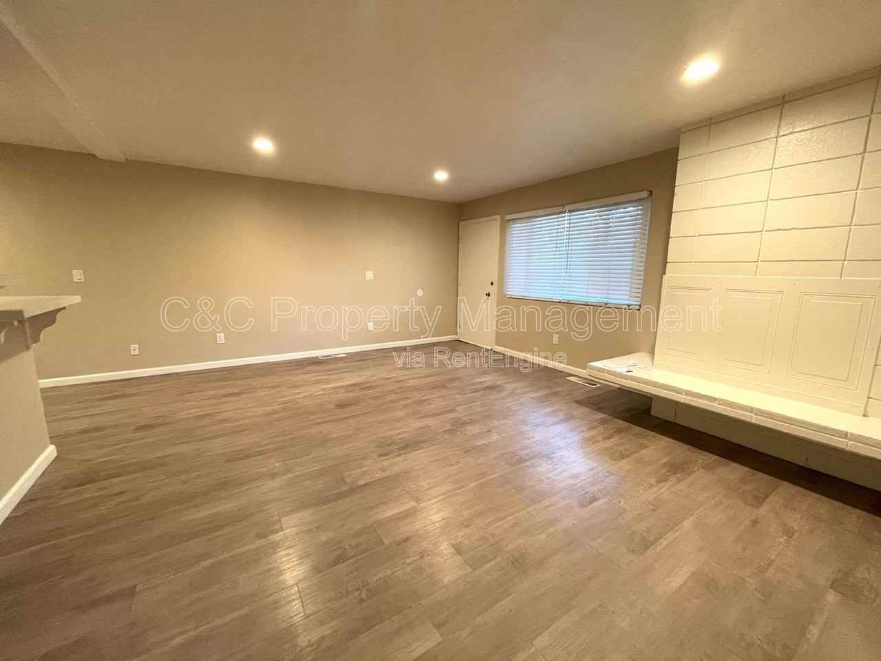 802 Sunset Dr #B - Photo 4 of 8