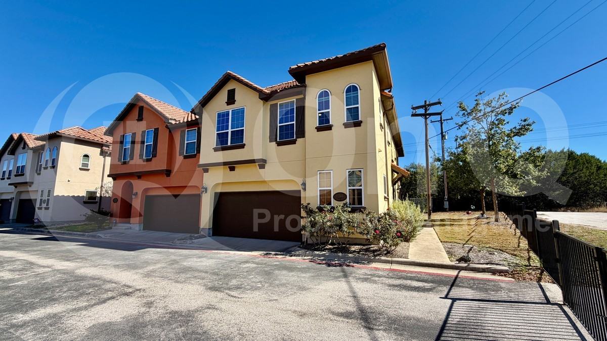 12300 Terraza Cir - Photo 3 of 36