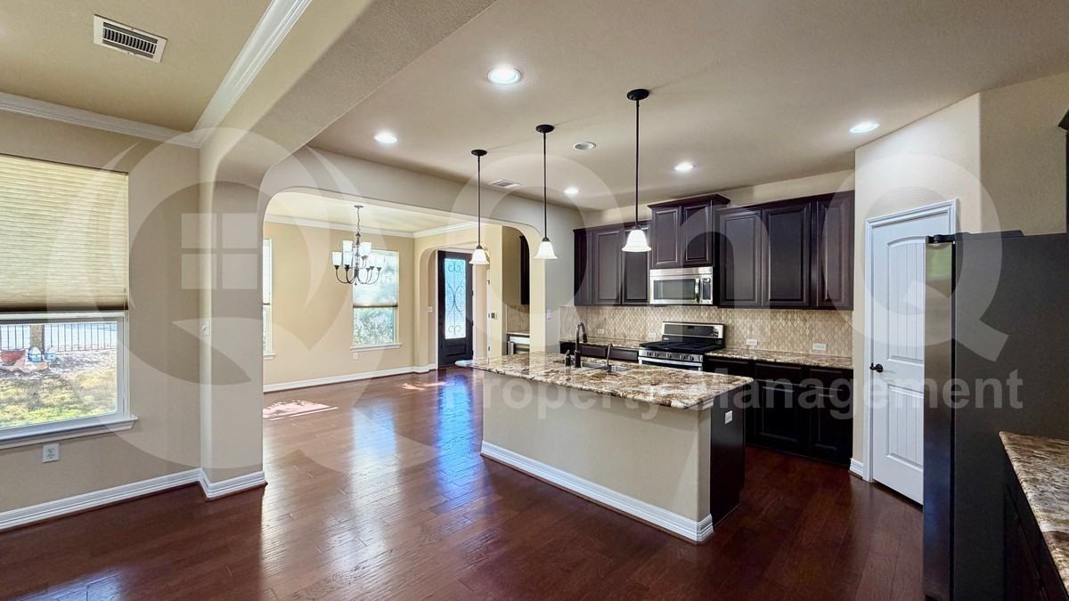 12300 Terraza Cir - Photo 6 of 36