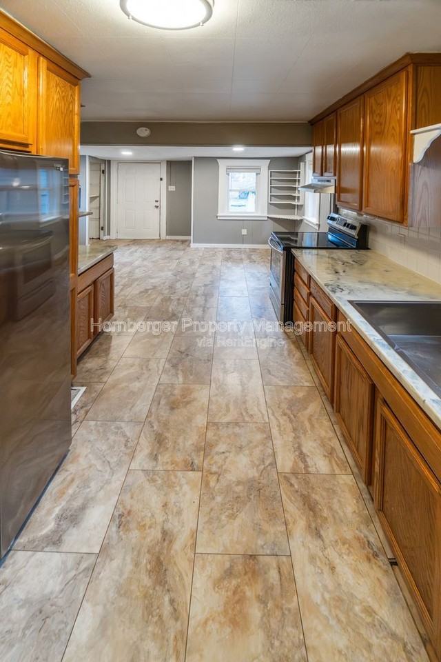 410 E 8th Ave - Photo 5 of 20