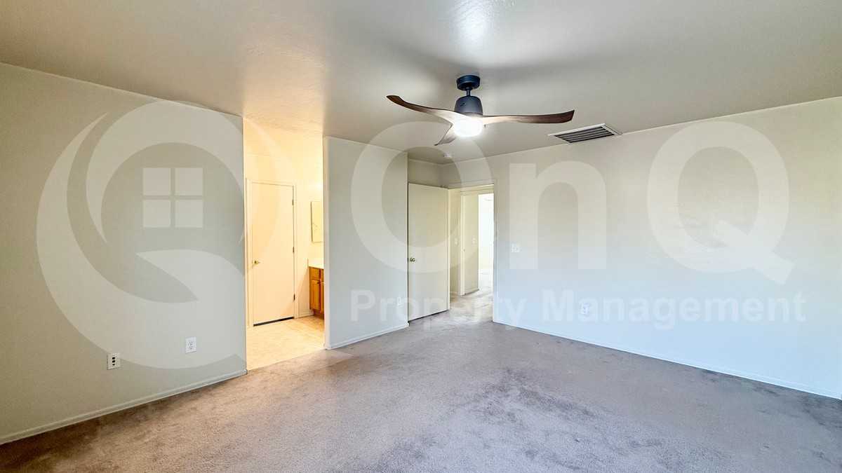 4170 E Sheffield Ave - Photo 4 of 50