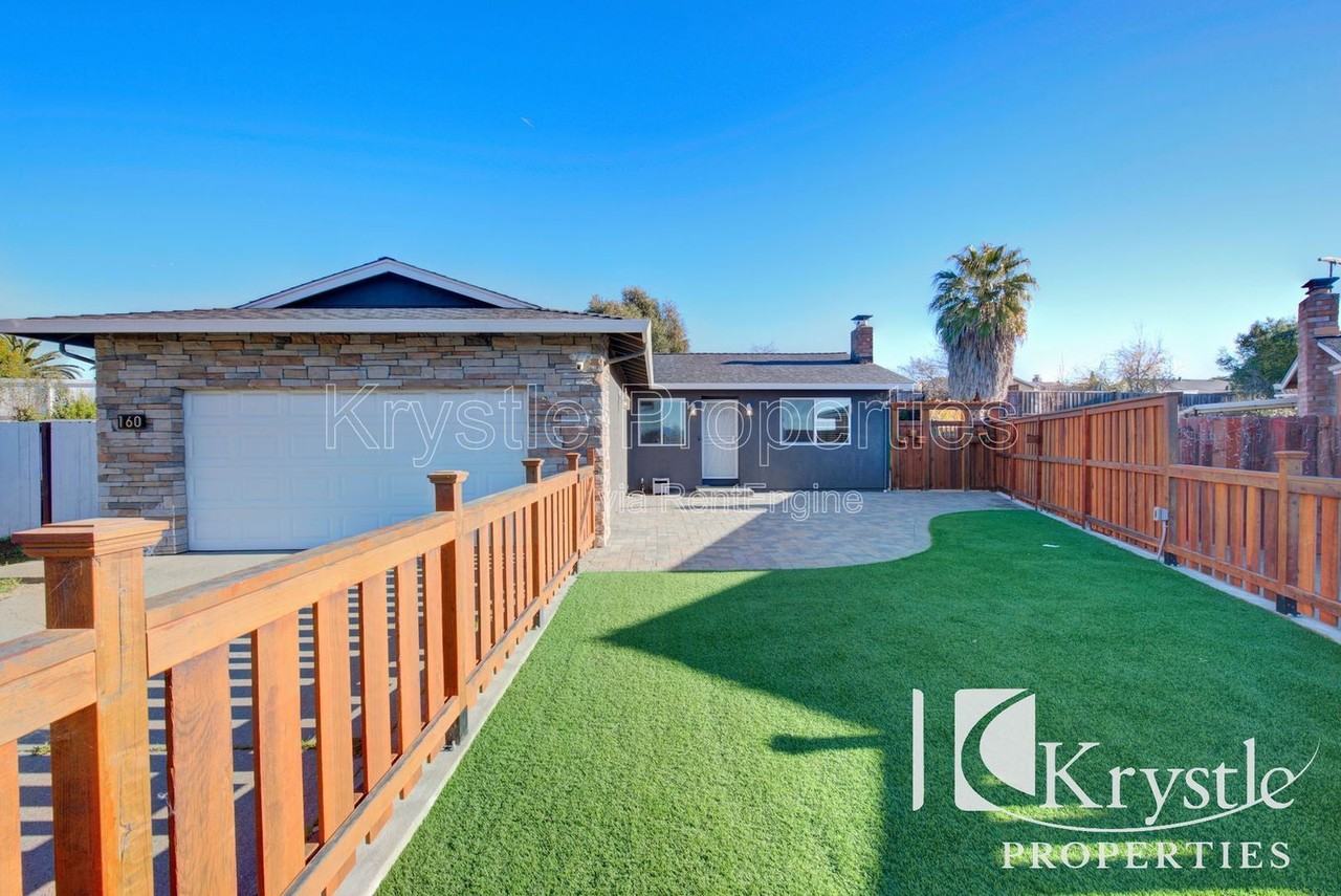 160 Chapman Ct - Photo 2 of 27