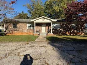 1025 W Parkway Ave - Photo 1 of 1