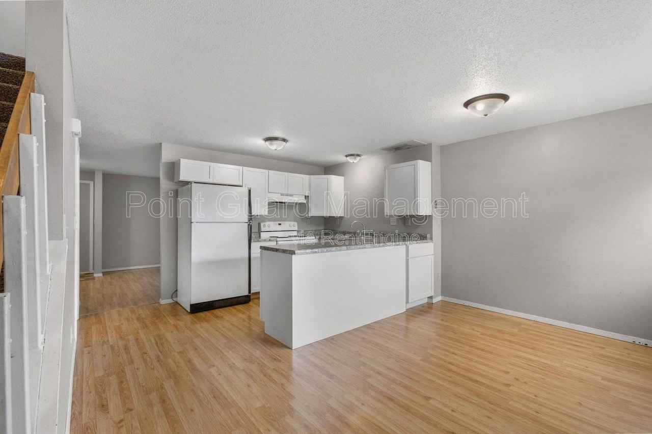 1840 S Cleveland Ave - Photo 2 of 29