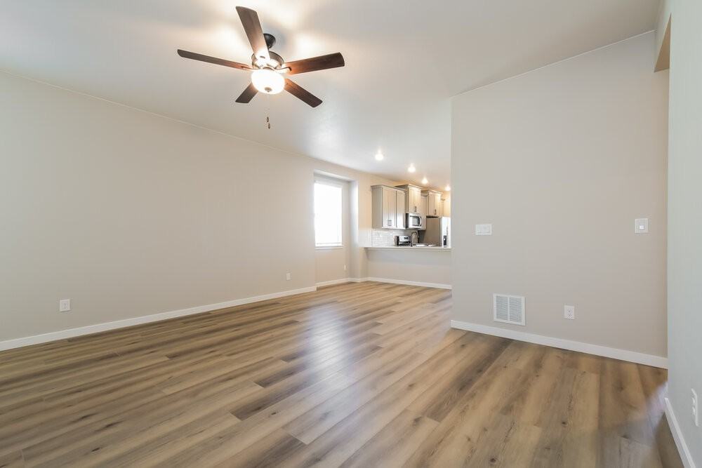 9462 Yampa Ct - Photo 4 of 16