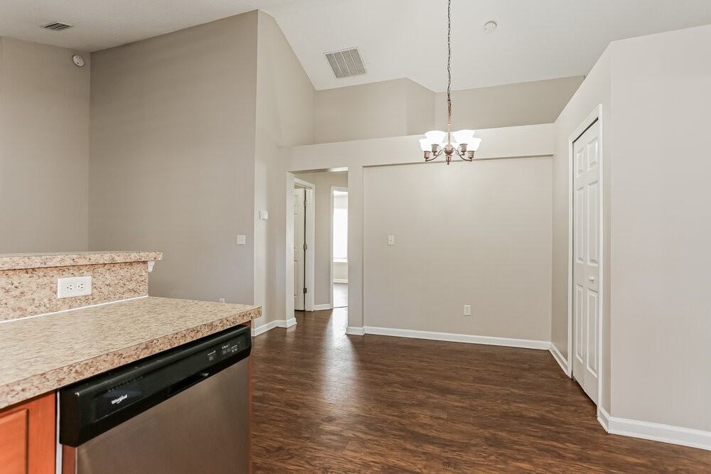 10975 Campus Heights Ln - Photo 6 of 16