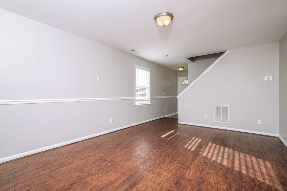 721 Champion St - Photo 5 of 17