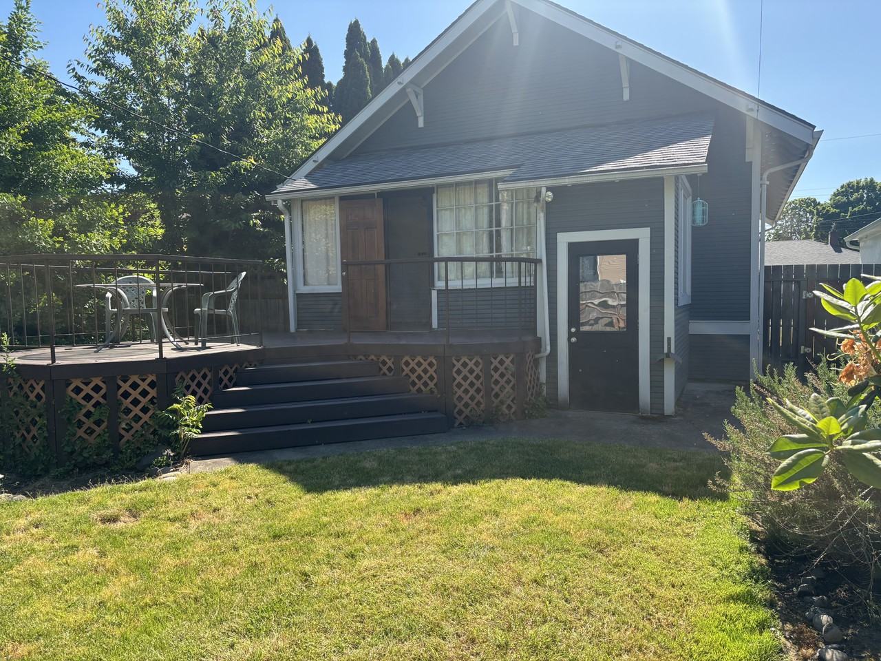 1035 22nd St Ne - Photo 3 of 17