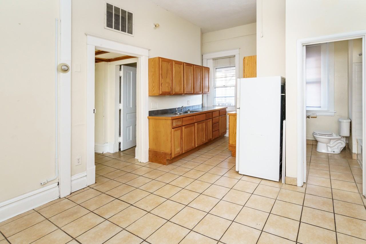 2957 Lyndale Ave S #614-1 - Photo 6 of 27