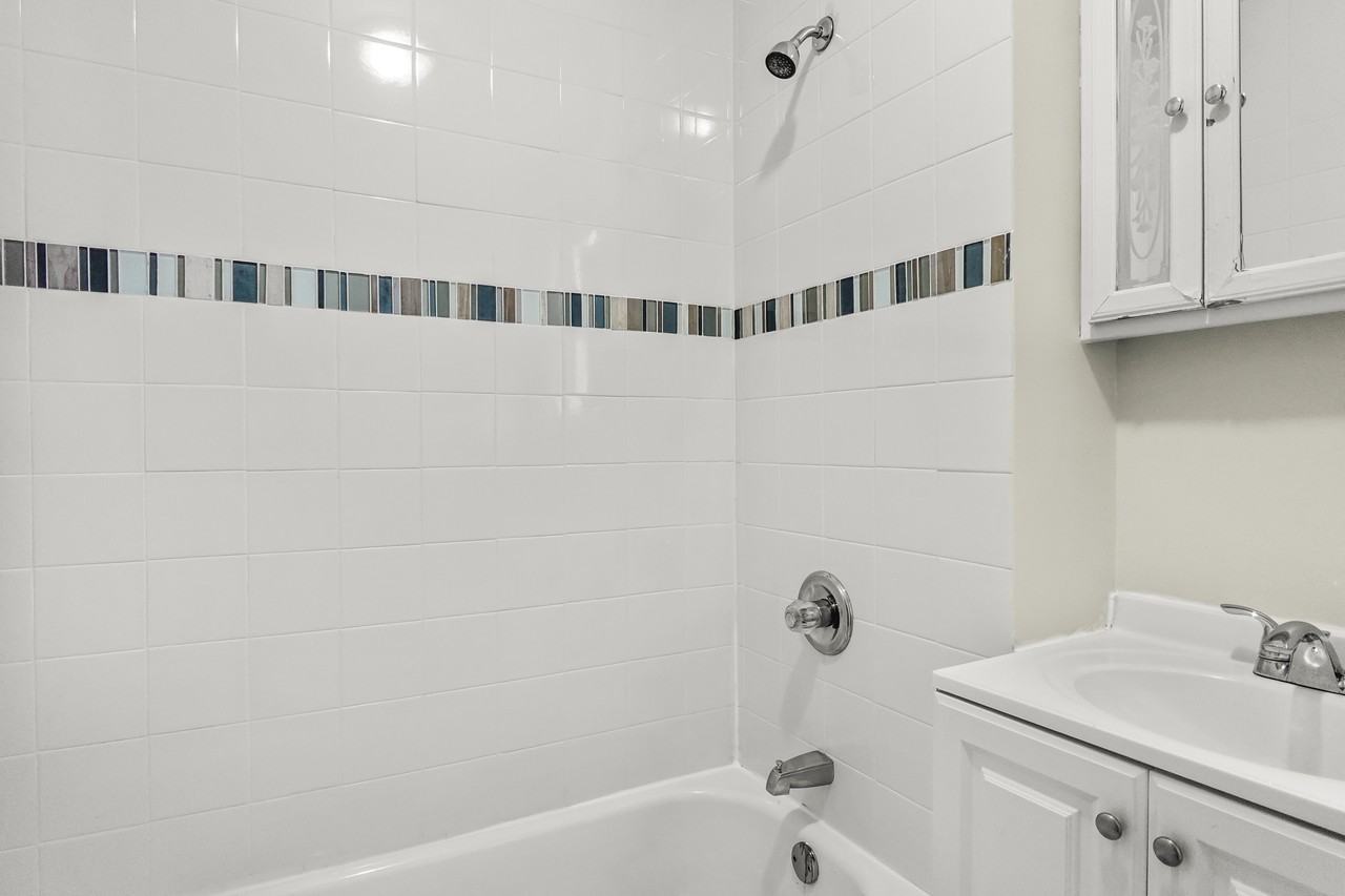 117 Parkview Ter #3 - Photo 4 of 19