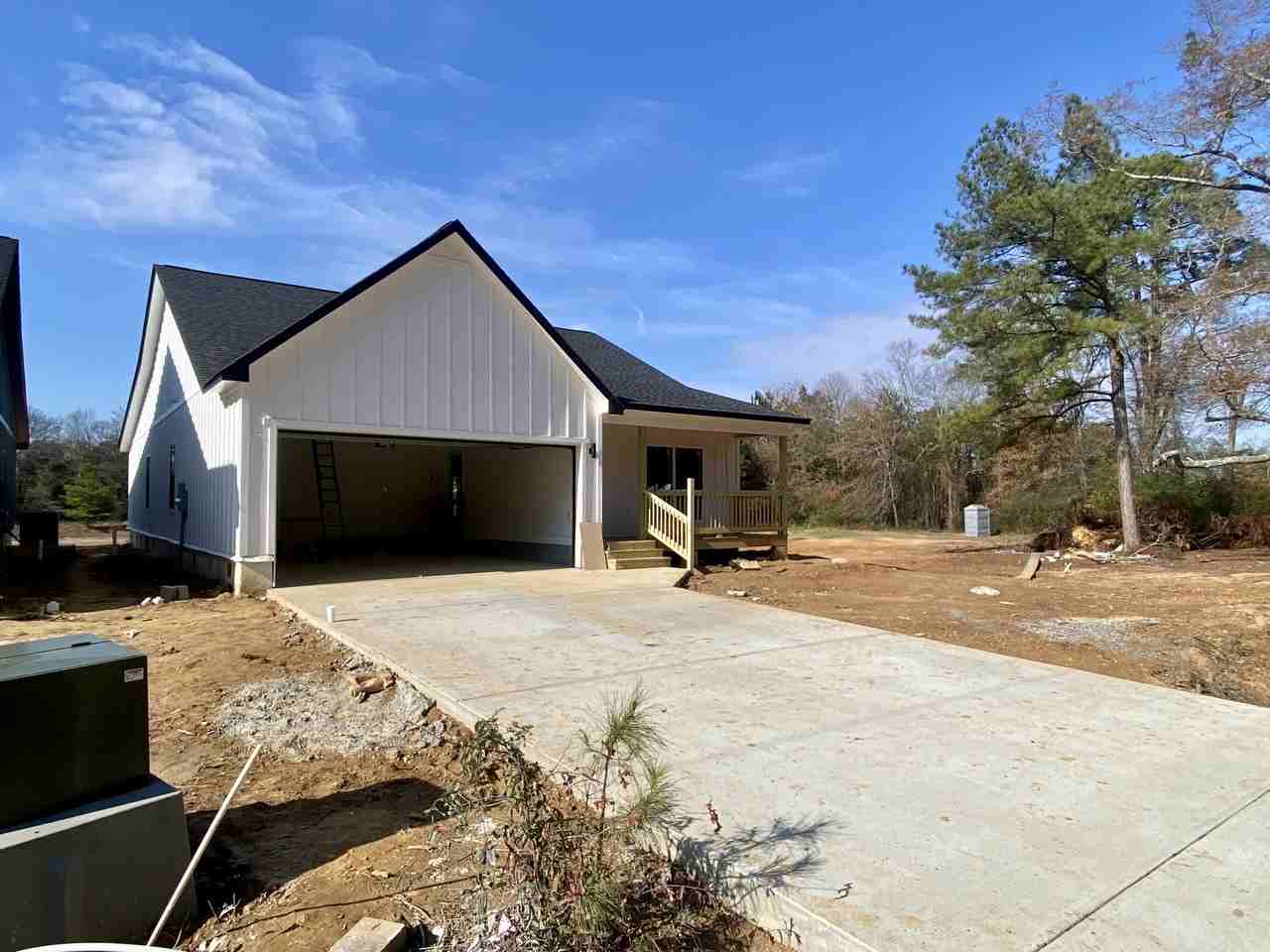 230 Sylvan Rd - Photo 3 of 17