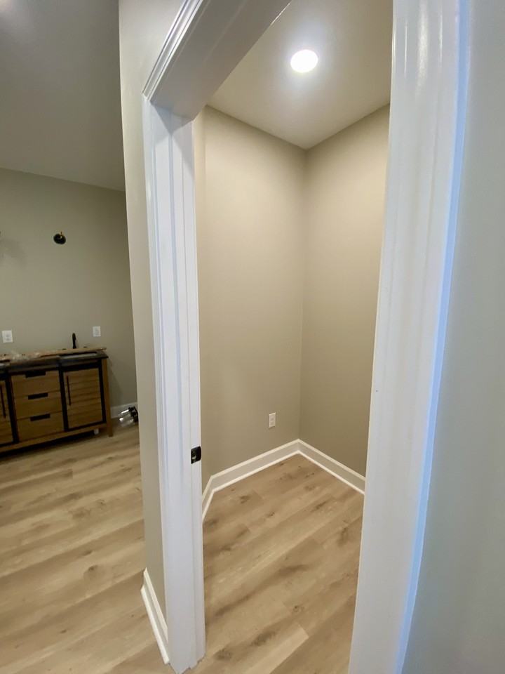 230 Sylvan Rd - Photo 6 of 17