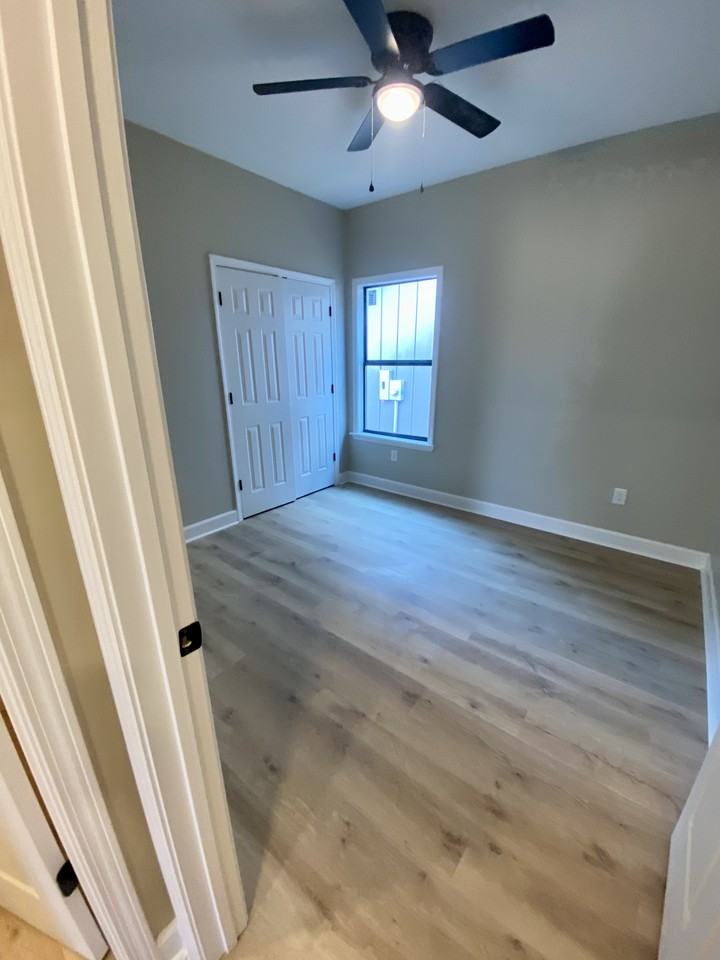 230 Sylvan Rd - Photo 7 of 17