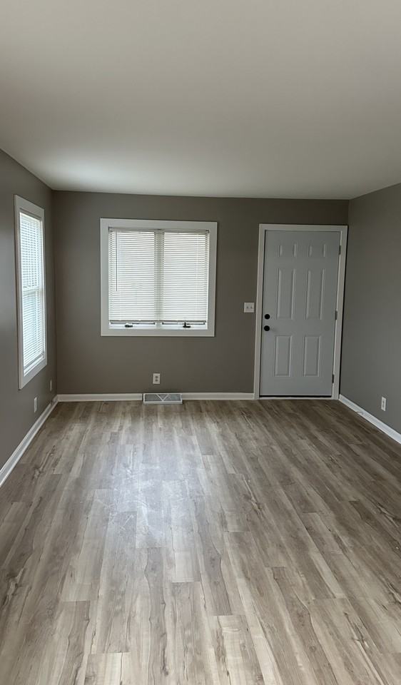 530 528/530 W 30th St #530 - Photo 5 of 15