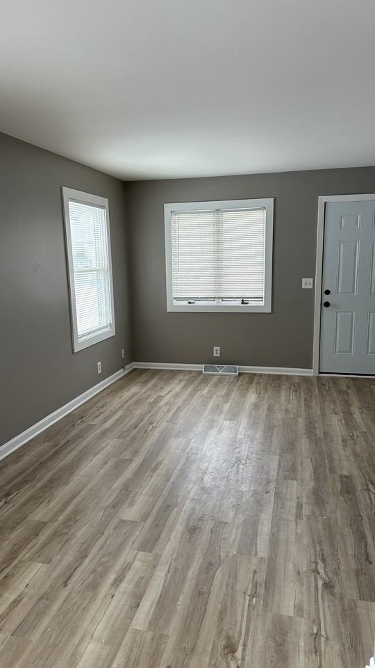 530 528/530 W 30th St #530 - Photo 6 of 15