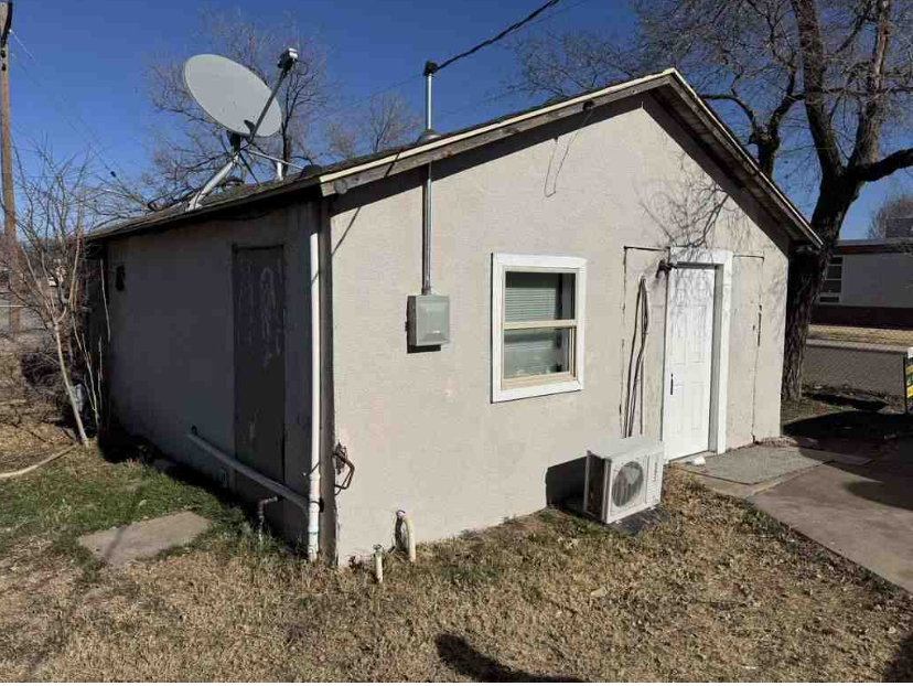 3811 Se 14th Ave - Photo 5 of 5