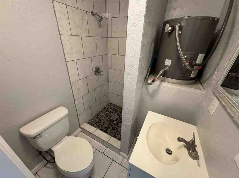 3811 Se 14th Ave - Photo 4 of 5