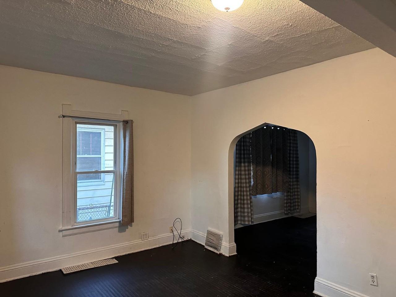 524 E Central Ave - Photo 2 of 6