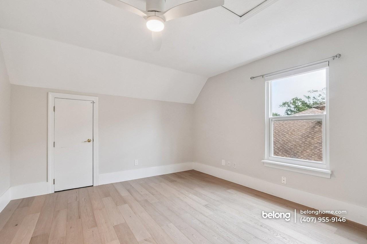 1441 Place Vendome - Photo 4 of 16